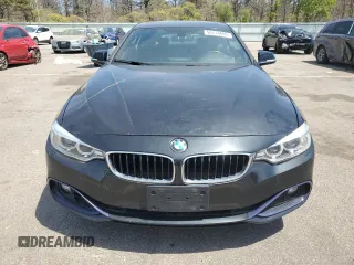 2015 BMW 4 Series 428i xDrive z VIN WBA4C9C56FD331197, wystawiony jako Copart lot #56714895 z przebiegiem 126 386 mil mil oraz Czysty tytuł • Clean title. Historia ofert i sprzedaży dostępna na DreamBid. Obrazek 5.