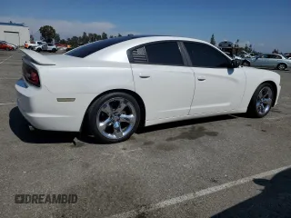 2013 Dodge Charger SE z VIN 2C3CDXBG3DH549962, wystawiony jako Copart lot #55110985 z przebiegiem 183 071 mil mil oraz Szkoda całkowita • Salvage title. Historia ofert i sprzedaży dostępna na DreamBid. Obrazek 3.