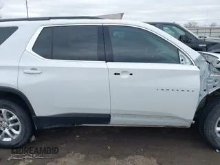 2019 Chevrolet Traverse LT Cloth with VIN 1GNERGKW8KJ106481, listed as a IAAI auction lot 41705659 with 51,119 mi miles. Bid and sale history available at carsss.com. Image 14.