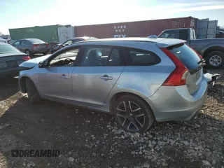 2018 Volvo V60 Dynamic with VIN YV140MEL5J2379492, listed as a Copart auction lot 79428554 with 0 mi miles and Salvage Title. Bid and sale history available at carsss.com. Image 2.