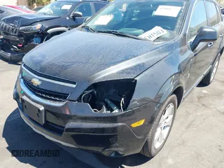 2014 Chevrolet Captiva Sport LT with VIN 3GNAL3EK1ES590157, listed as a IAAI auction lot 42018777 with 125,837 mi miles. Bid and sale history available at carsss.com. Image 2.