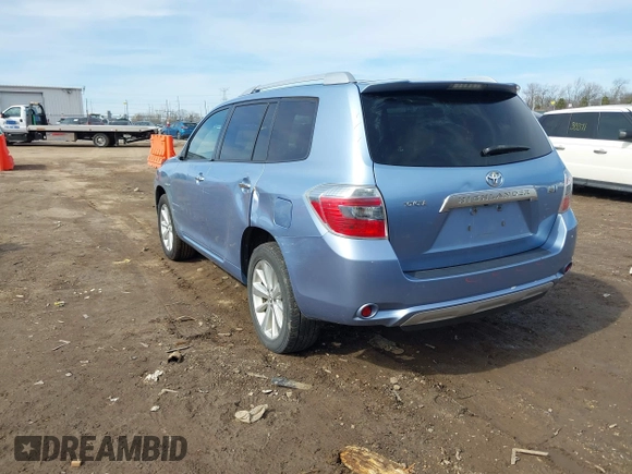 2008 Toyota Highlander Hybrid with VIN JTEEW41A982003915, listed as a IAAI auction lot 41757415 with 256,996 mi miles. Bid and sale history available at carsss.com. Image 3.