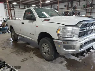 2019 Ram 2500 Tradesman with VIN 3C6MR5AJ2KG598559, listed as a IAAI auction lot 41250606 with 124,295 mi miles. Bid and sale history available at carsss.com. Image 1.