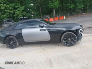 2017 Rolls-Royce Wraith z VIN SCA665C52HUX86814, wystawiony jako IAAI lot #41588718 z przebiegiem 11 277 mil mil oraz . Historia ofert i sprzedaży dostępna na DreamBid. Obrazek 14.