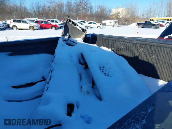 2015 Ram 1500 Big Horn z VIN 1C6RR7LT2FS620252, wystawiony jako IAAI lot #41149484 z przebiegiem 137 784 mil mil oraz . Historia ofert i sprzedaży dostępna na DreamBid. Obrazek 12.