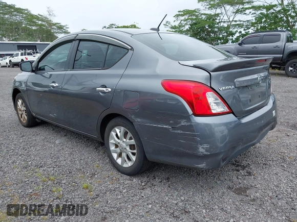 2017 Nissan Versa SV z VIN 3N1CN7AP3HL849494, wystawiony jako IAAI lot #42099068 z przebiegiem 110 174 mil mil oraz . Historia ofert i sprzedaży dostępna na DreamBid. Obrazek 3.
