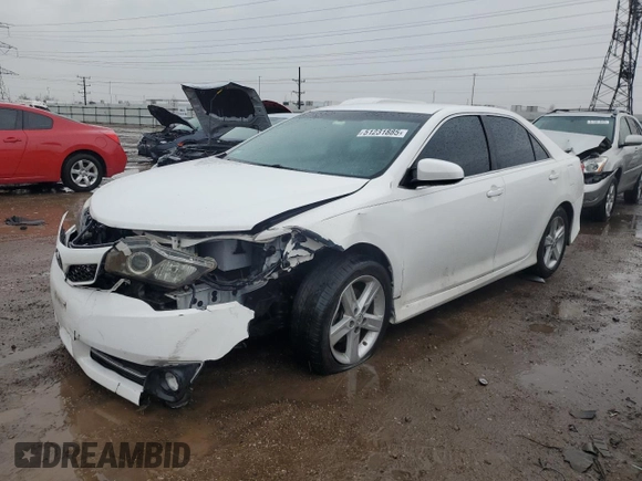 2014 Toyota Camry L with VIN 4T1BF1FK2EU732700, listed as a Copart auction lot 51231885 with 184,248 mi miles and Salvage Title. Bid and sale history available at DreamBid. Image 1.