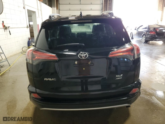 2018 Toyota RAV4 XLE with VIN 2T3RFREV7JW752970, listed as a Copart auction lot 44294865 with 122,333 mi miles and Salvage Title. Bid and sale history available at carsss.com. Image 6.