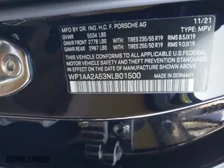 2022 Porsche Macan with VIN WP1AA2A53NLB01500, listed as a IAAI auction lot 41031126 with 25,618 mi miles. Bid and sale history available at carsss.com. Image 9.