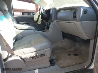 2003 Chevrolet Tahoe Z71 with VIN 1GNEK13T13R126290, listed as a IAAI auction lot 41349731 with 1 mi miles. Bid and sale history available at carsss.com. Image 5.