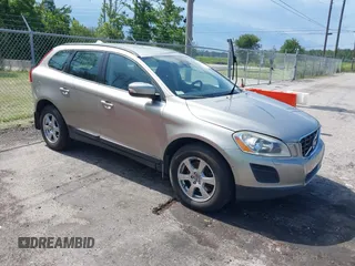 2011 Volvo XC60 3.2L with VIN YV4940DZ3B2181569, listed as a IAAI auction lot 42741964 with 220,184 mi miles and . Bid and sale history available at DreamBid. Image 1.
