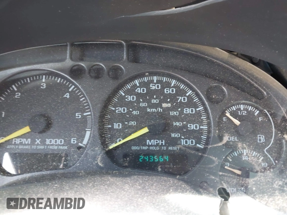 2000 GMC Sonoma SLS w/1SJ Pkg with VIN 1GTCT19W5Y8181305, listed as a IAAI auction lot 41694074 with 243,564 mi miles. Bid and sale history available at carsss.com. Image 15.