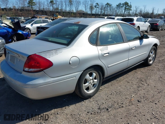 2006 Ford Taurus SE with VIN 1FAFP53U66A206014, listed as a IAAI auction lot 42045047 with 65,326 mi miles. Bid and sale history available at carsss.com. Image 4.