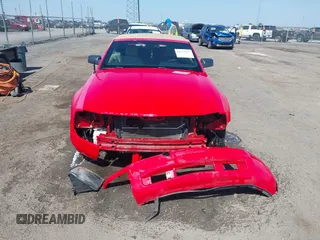 2006 Ford Mustang Standard with VIN 1ZVFT84N965234717, listed as a IAAI auction lot 41772347 with 53,356 mi miles and . Bid and sale history available at carsss.com. Image 12.