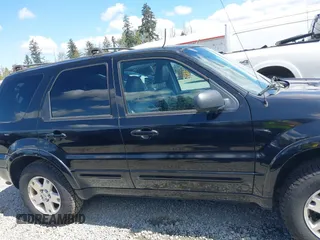 2006 Ford Escape Limited z VIN 1FMCU94106KA37275, wystawiony jako IAAI lot #42084150 z przebiegiem 139 361 mil mil oraz . Historia ofert i sprzedaży dostępna na DreamBid. Obrazek 13.