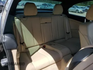 2014 BMW 4 Series 428i z VIN WBA3V5C54EP747860, wystawiony jako Copart lot #56187905 z przebiegiem 117 616 mil mil oraz Szkoda całkowita • Salvage title. Historia ofert i sprzedaży dostępna na DreamBid. Obrazek 10.