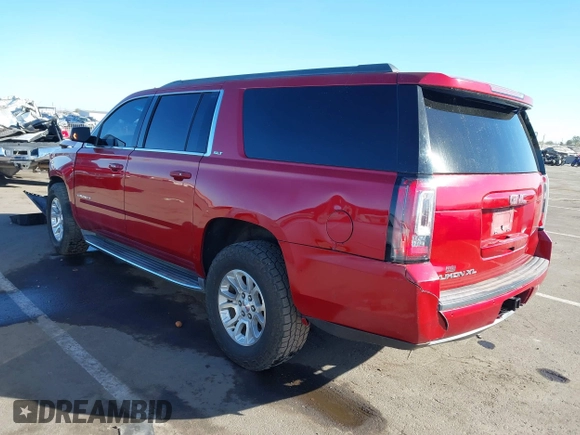 2015 GMC Yukon XL SLT with VIN 1GKS2HKC0FR585406, listed as a IAAI auction lot 41412441 with 210,321 mi miles. Bid and sale history available at carsss.com. Image 3.