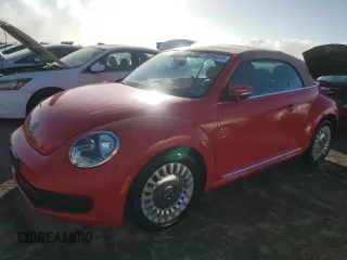 2014 Volkswagen Beetle 1.8T w/Premium z VIN 3VW517AT9EM819966, wystawiony jako Copart lot #76990014 z przebiegiem Nie podano mil oraz Nie do naprawy • Non repairable. Historia ofert i sprzedaży dostępna na DreamBid. Obrazek 1.