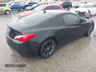 2014 Hyundai Genesis Coupe Premium with VIN KMHHT6KD5EU115007, listed as a IAAI auction lot 42686215 with 137,484 mi miles and . Bid and sale history available at DreamBid. Image 4.