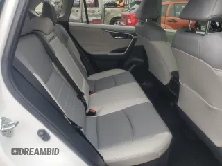 2024 Toyota RAV4 Hybrid XLE Premium с VIN JTMB6RFV2RJ046614, выставлен на аукционе Copart как лот 51160525 с пробегом 18 365 миль миль и Списание • Salvage title. История ставок и продаж доступна на DreamBid. Изображение 11.