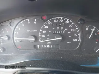 2000 Ford Explorer XLT z VIN 1FMZU73E7YZB60956, wystawiony jako IAAI lot #42218666 z przebiegiem 234 289 mil mil oraz . Historia ofert i sprzedaży dostępna na DreamBid. Obrazek 7.