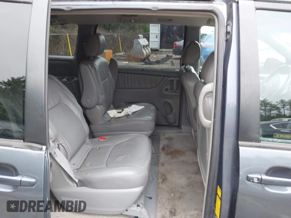 2008 Toyota Sienna XLE with VIN 5TDZK22C28S223511, listed as a IAAI auction lot 42697387 with 137,098 mi miles and . Bid and sale history available at DreamBid. Image 8.