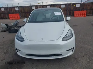 2021 Tesla Model Y Long Range with VIN 5YJYGDEE2MF074246, listed as a IAAI auction lot 40456971 with 94,527 mi miles. Bid and sale history available at carsss.com. Image 12.