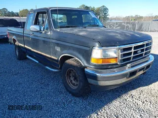 1996 Ford F-150 Special with VIN 1FTEX15N5TKA00662, listed as a IAAI auction lot 41648792 with 1 mi miles. Bid and sale history available at carsss.com. Image 1.