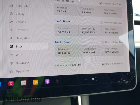 2020 Tesla Model Y Long Range with VIN 5YJYGDEE1LF006227, listed as a IAAI auction lot 42100833 with 49,761 mi miles and . Bid and sale history available at DreamBid. Image 7.