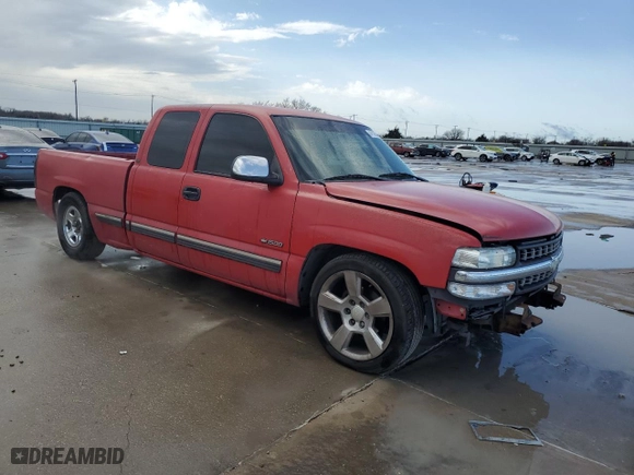 2001 Chevrolet Silverado 1500 LT with VIN 2GCEC19T511132404, listed as a Copart auction lot 47375145 with 305,048 mi miles and Salvage Title. Bid and sale history available at carsss.com. Image 4.