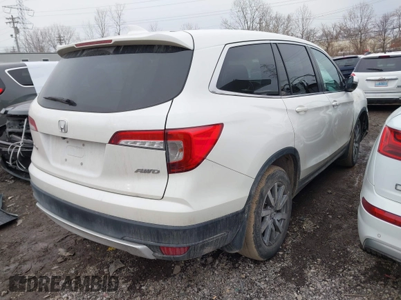 2019 Honda Pilot EX-L with VIN 5FNYF6H59KB032437, listed as a IAAI auction lot 41716318 with 103,556 mi miles. Bid and sale history available at carsss.com. Image 4.