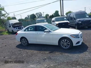 2017 Mercedes-Benz C 300 с VIN 55SWF4KB2HU204504, выставлен на аукционе IAAI как лот 42660080 с пробегом 40 202 миль миль и . История ставок и продаж доступна на DreamBid. Изображение 12.