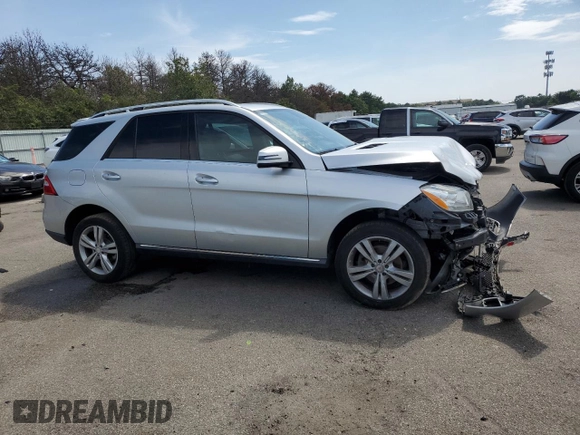 2015 Mercedes-Benz M 350 z VIN 4JGDA5HB4FA497120, wystawiony jako Copart lot #68816024 z przebiegiem 112 808 mil mil oraz Szkoda całkowita • Salvage title. Historia ofert i sprzedaży dostępna na DreamBid. Obrazek 4.