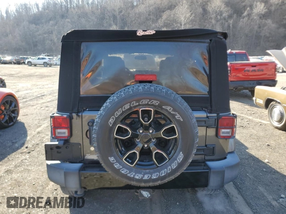 2017 Jeep Wrangler Unlimited 75th Anniversary z VIN 1C4BJWEG3HL674913, wystawiony jako Copart lot #58950465 z przebiegiem 46 793 mil mil oraz Szkoda całkowita • Salvage title. Historia ofert i sprzedaży dostępna na DreamBid. Obrazek 6.