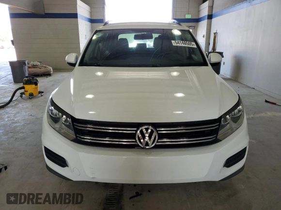 2015 Volkswagen Tiguan R-Line z VIN WVGAV7AX2FW504495, wystawiony jako Copart lot #54148505 z przebiegiem 104 518 mil mil oraz Czysty tytuł • Clean title. Historia ofert i sprzedaży dostępna na DreamBid. Obrazek 5.