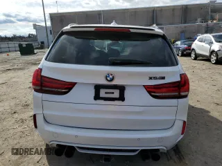 2015 BMW X5 M z VIN 5YMKT6C51F0C89029, wystawiony jako Copart lot #40456604 z przebiegiem 93 203 mil mil oraz . Historia ofert i sprzedaży dostępna na DreamBid. Obrazek 6.