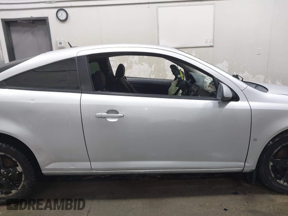2009 Pontiac G5 with VIN 1G2AL18HX97132901, listed as a IAAI auction lot 41402858 with 1 mi miles. Bid and sale history available at carsss.com. Image 13.