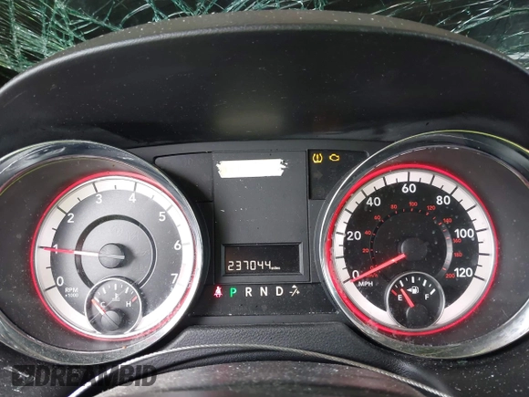 2018 Dodge Grand Caravan SE Plus with VIN 2C4RDGBG4JR253361, listed as a IAAI auction lot 42090745 with 237,044 mi miles and . Bid and sale history available at DreamBid. Image 7.