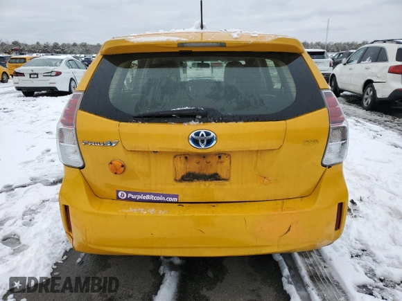 2015 Toyota Prius Two with VIN JTDZN3EU1FJ021383, listed as a Copart auction lot 45040275 with 264,757 mi miles and Clean title. Bid and sale history available at DreamBid. Image 6.