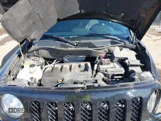 2015 Jeep Patriot Sport with VIN 1C4NJPBB8FD399932, listed as a IAAI auction lot 41935017 with 92,379 mi miles. Bid and sale history available at carsss.com. Image 10.