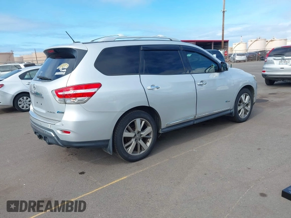 2014 Nissan Pathfinder Platinum Hybrid with VIN 5N1CR2MN2EC651300, listed as a IAAI auction lot 42417443 with 144,710 mi miles and . Bid and sale history available at DreamBid. Image 4.