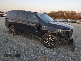 2023 GMC Yukon AT4 with VIN 1GKS2CKD2PR240312, listed as a Copart auction lot 75947754 with 42,821 mi miles and Salvage Title. Bid and sale history available at carsss.com. Image 4.