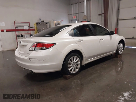 2012 Mazda Mazda6 i Touring with VIN 1YVHZ8DH3C5M14916, listed as a IAAI auction lot 41079637 with 183,396 mi miles. Bid and sale history available at carsss.com. Image 4.