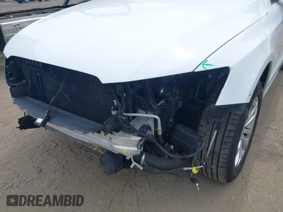 2015 Audi Q5 Premium Plus with VIN WA1LFAFP0FA139001, listed as a IAAI auction lot 42610811 with 109,613 mi miles and . Bid and sale history available at DreamBid. Image 6.