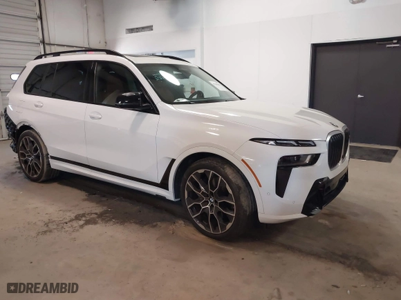 2024 BMW X7 M60i with VIN 5UX33EM04R9T72699, listed as a IAAI auction lot 41296464 with 39,785 mi miles. Bid and sale history available at carsss.com. Image 1.