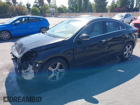 2012 Volvo S60 T5 with VIN YV1622FS0C2036881, listed as a IAAI auction lot 42653548 with 118,984 mi miles and . Bid and sale history available at DreamBid. Image 2.