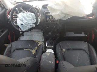 2023 Jeep Renegade Trailhawk z VIN ZACNJDC11PPP72877, wystawiony jako Copart lot #58236425 z przebiegiem 4 224 mil mil oraz Szkoda całkowita • Salvage title. Historia ofert i sprzedaży dostępna na DreamBid. Obrazek 8.