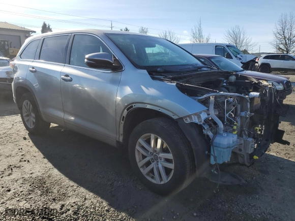 2016 Toyota Highlander LE with VIN 5TDZARFH9GS021698, listed as a Copart auction lot 89211865 with 86,086 mi miles and Salvage Title. Bid and sale history available at carsss.com. Image 4.