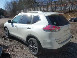 2016 Nissan Rogue SV with VIN 5N1AT2MV1GC859809, listed as a IAAI auction lot 41923286 with 113,940 mi miles. Bid and sale history available at carsss.com. Image 3.