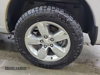 2013 Ram 1500 SLT z VIN 1C6RR7GT8DS695903, wystawiony jako IAAI lot #42557303 z przebiegiem 111 147 mil mil oraz . Historia ofert i sprzedaży dostępna na DreamBid. Obrazek 47.